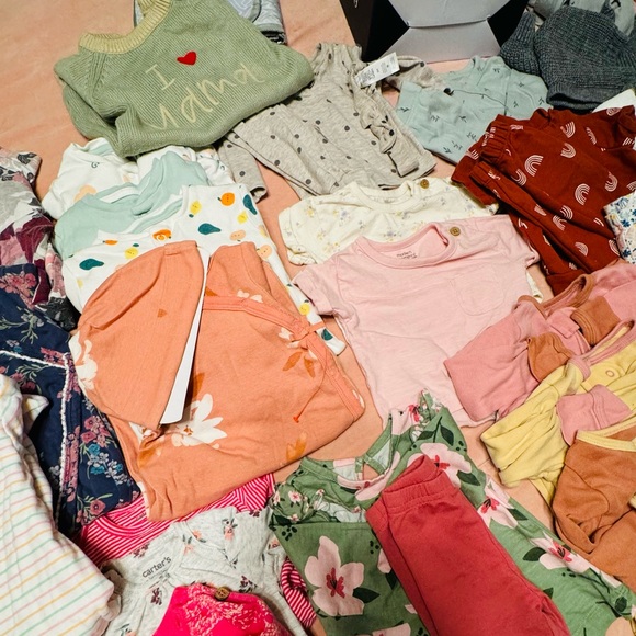 0-6 Months •BUNDLE DEAL• - Picture 15 of 16